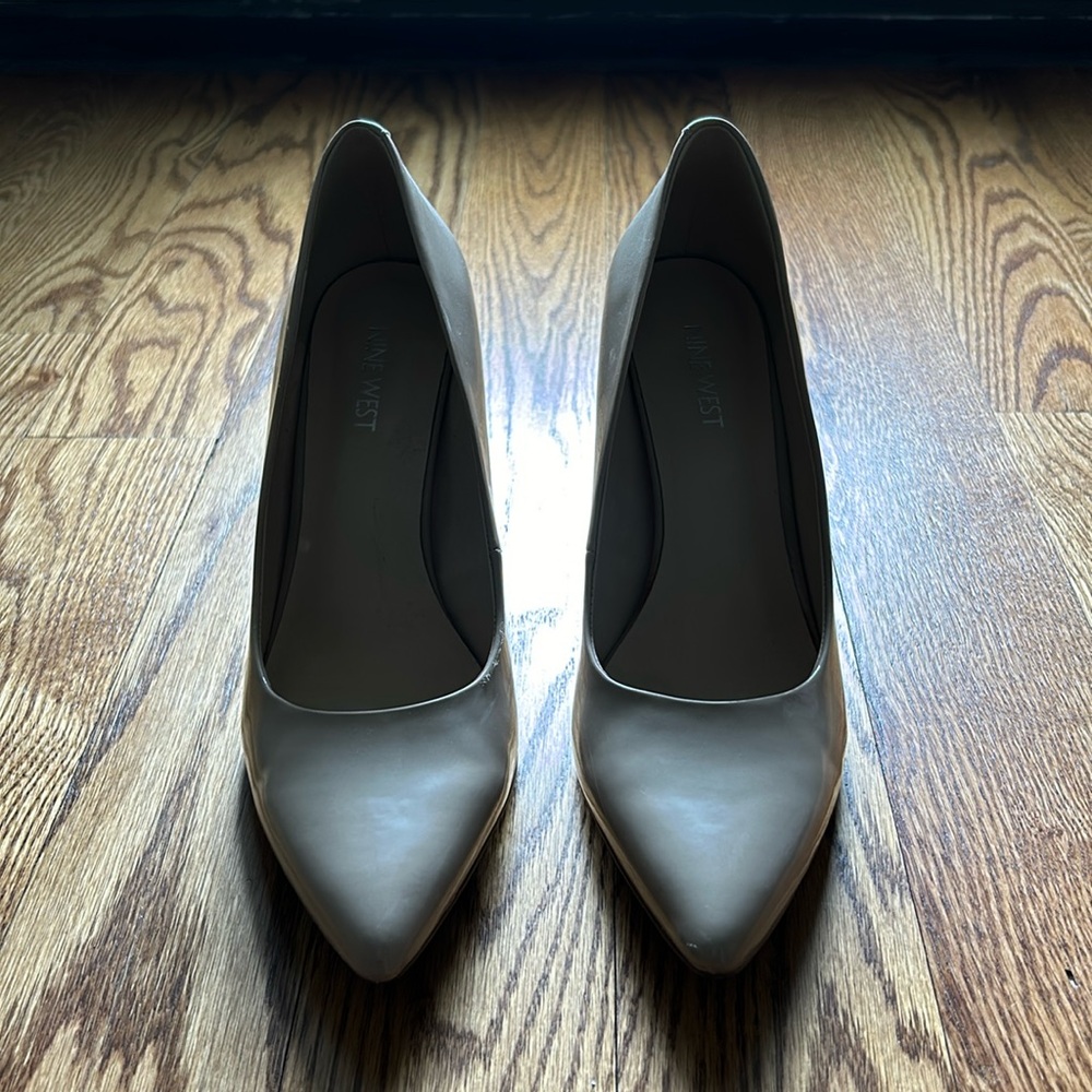 Nine West high heels 8.5 nude color